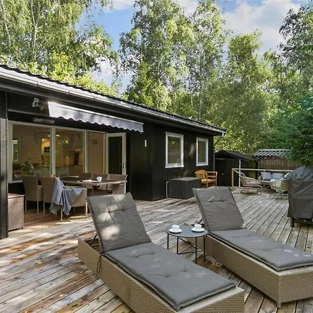 1549-aakirkeby-sluseparken-14 Casa vacanze *